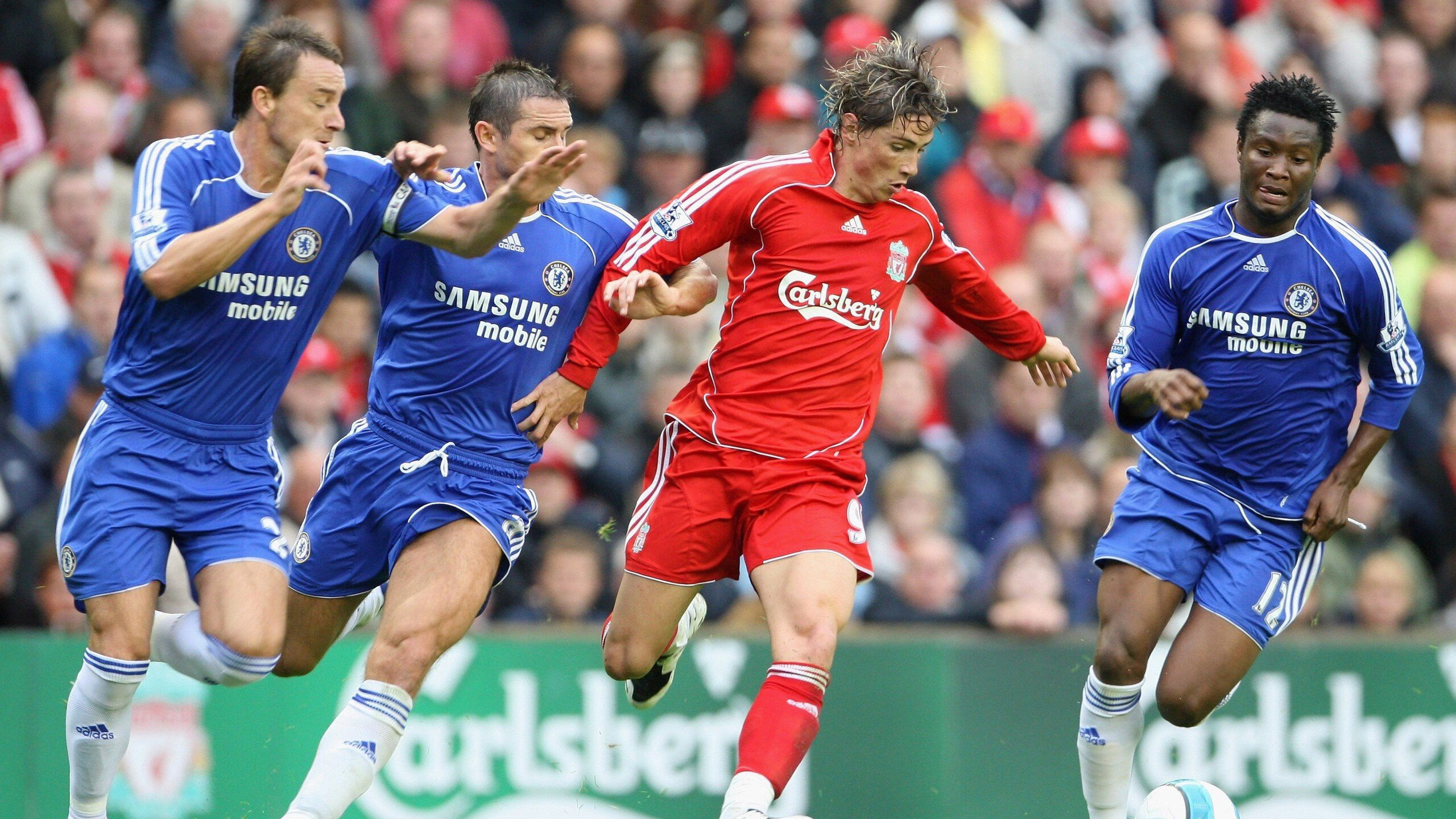 西亚卡姆在利物浦比赛中爆冷，败北引发热议！